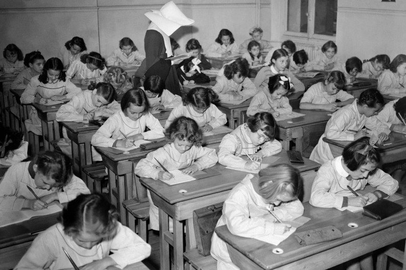 Une salle de classe d'école primaire